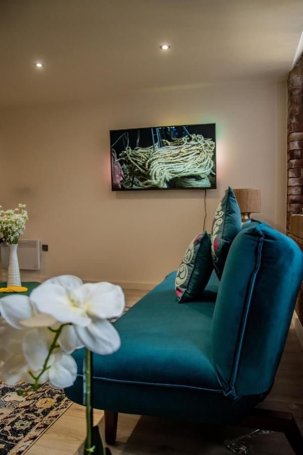 Bv Lush Apartment At Conditioning House Bradford Брадфорт Екстериор снимка