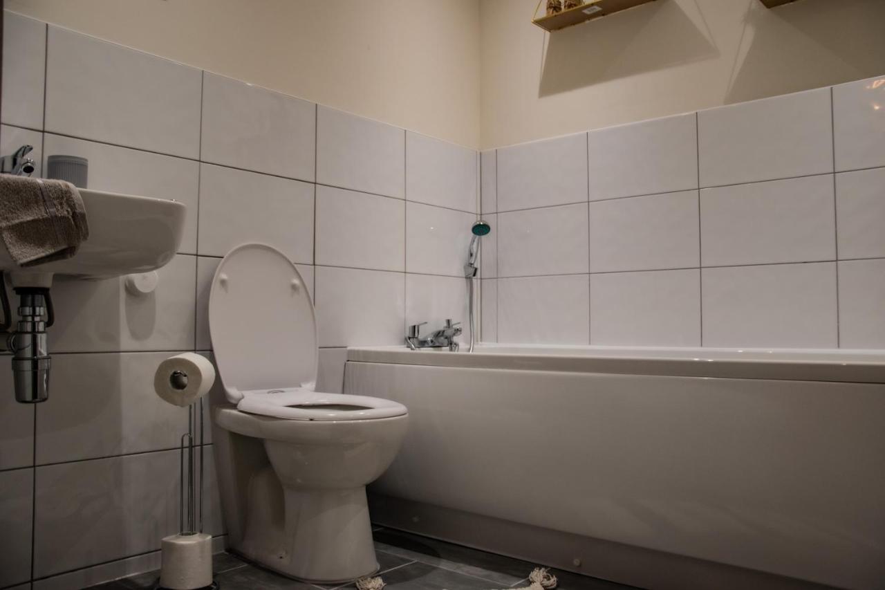 Bv Lush Apartment At Conditioning House Bradford Брадфорт Екстериор снимка